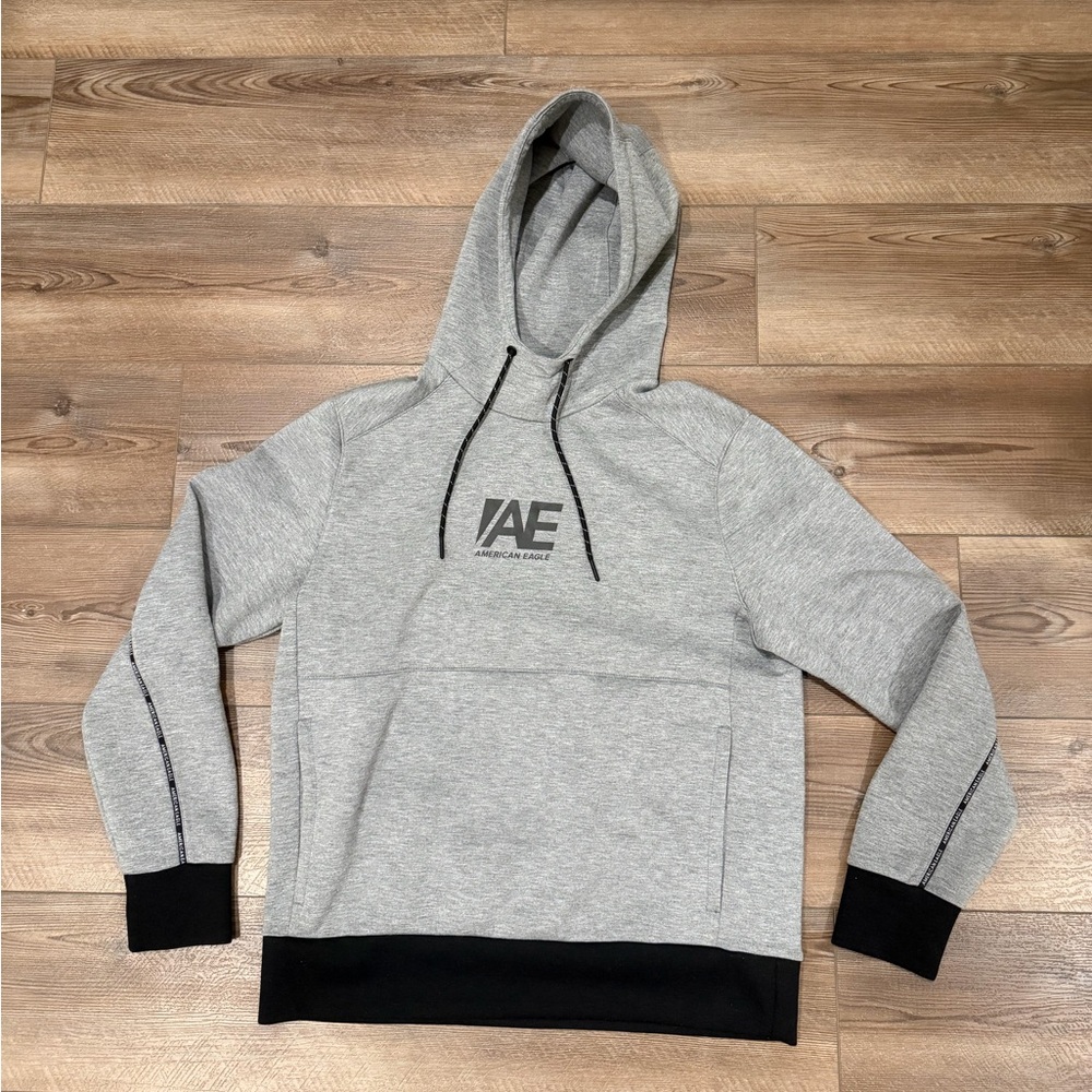 American Eagle Medium Grey/Black Logo Hoodie 70% Poly 26% Viscose 4% Elastane